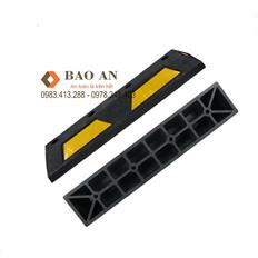 Chặn lùi xe cao su phản quang 2 mặt