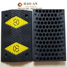 Gờ giảm tốc thép đúc