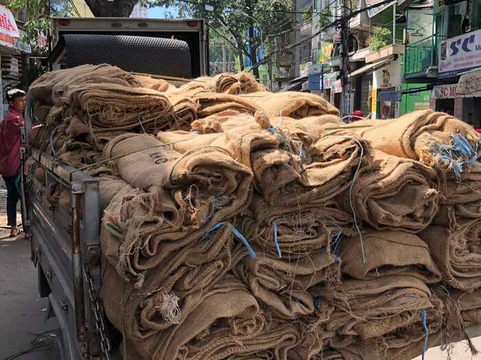 So Sánh Bao Tải Đay Bảo Dưỡng Bê Tông Với Vật Liệu Thay Thế